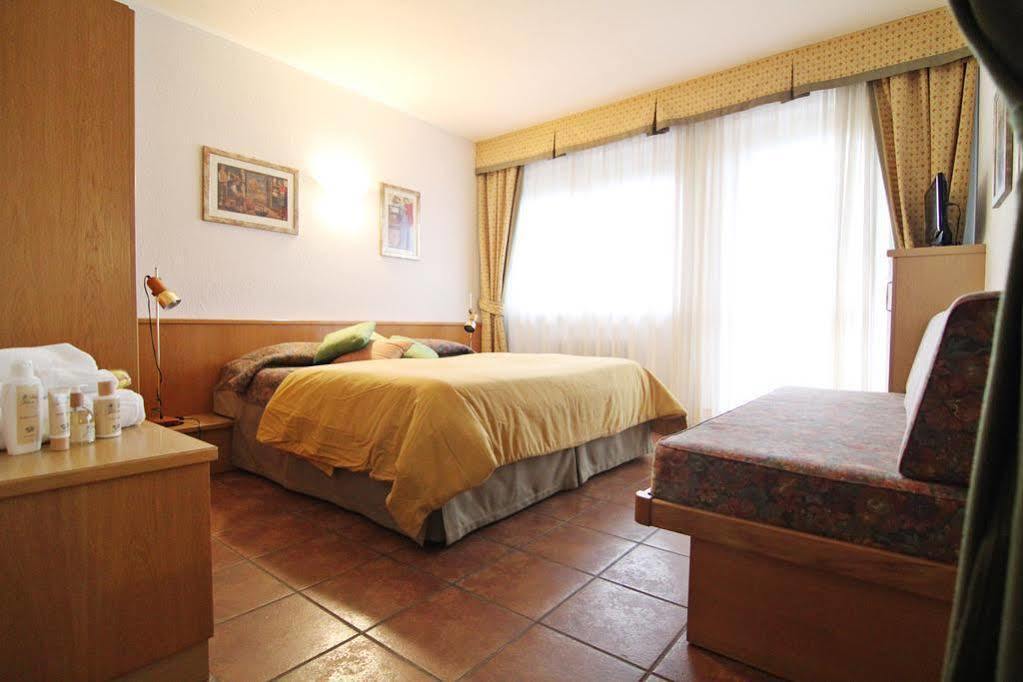 Aparthotel La Roche Appartments 3*